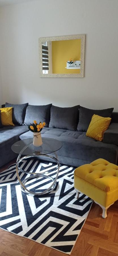 Apartman Sunflower Sremska Mitrovica Luaran gambar