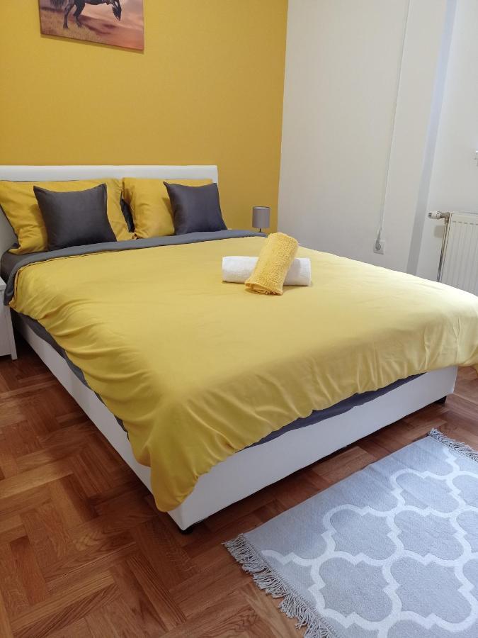 Apartman Sunflower Sremska Mitrovica Luaran gambar