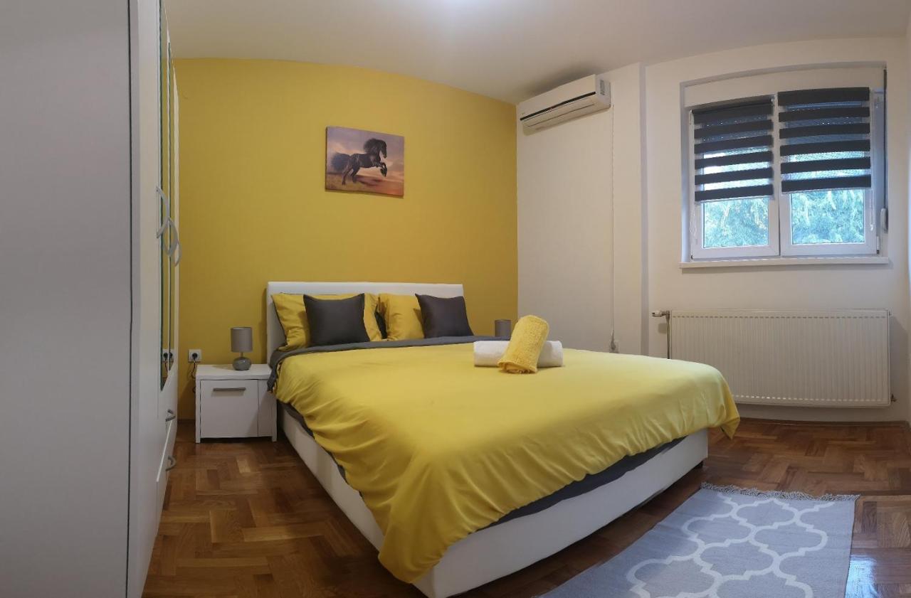 Apartman Sunflower Sremska Mitrovica Luaran gambar