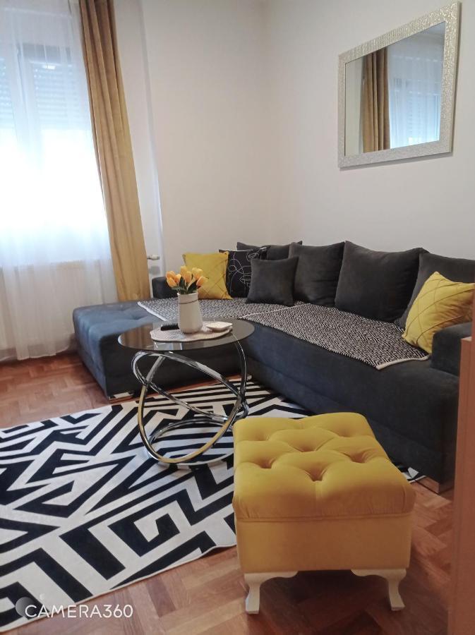 Apartman Sunflower Sremska Mitrovica Luaran gambar